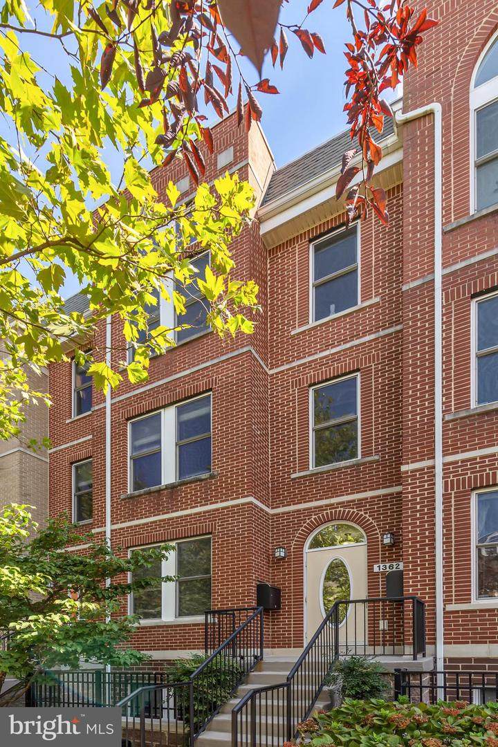 1362 Monroe Street - Photo 1