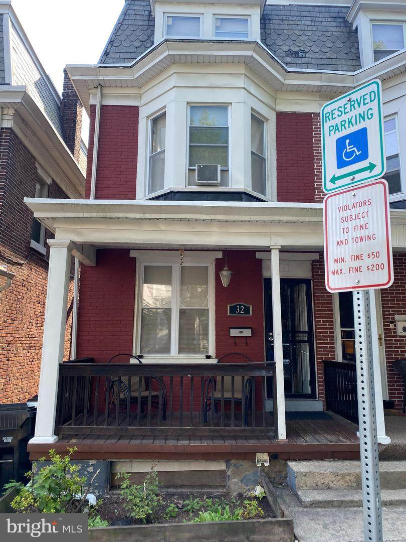 32 20TH Street - Photo 1