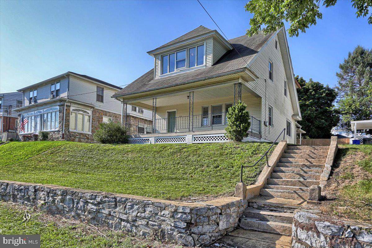 530 Enola Road - Photo 1