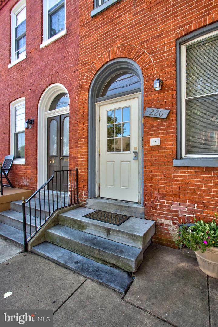 220 James Street - Photo 1