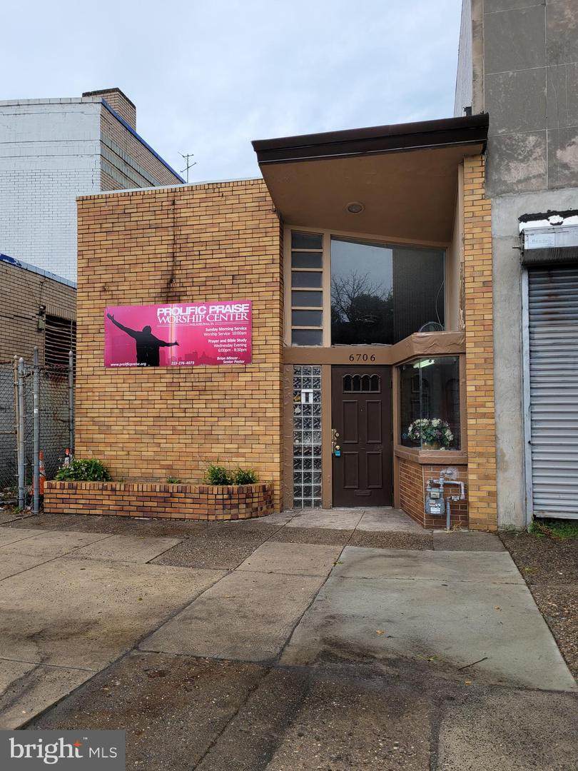6706 Broad Street - Photo 1