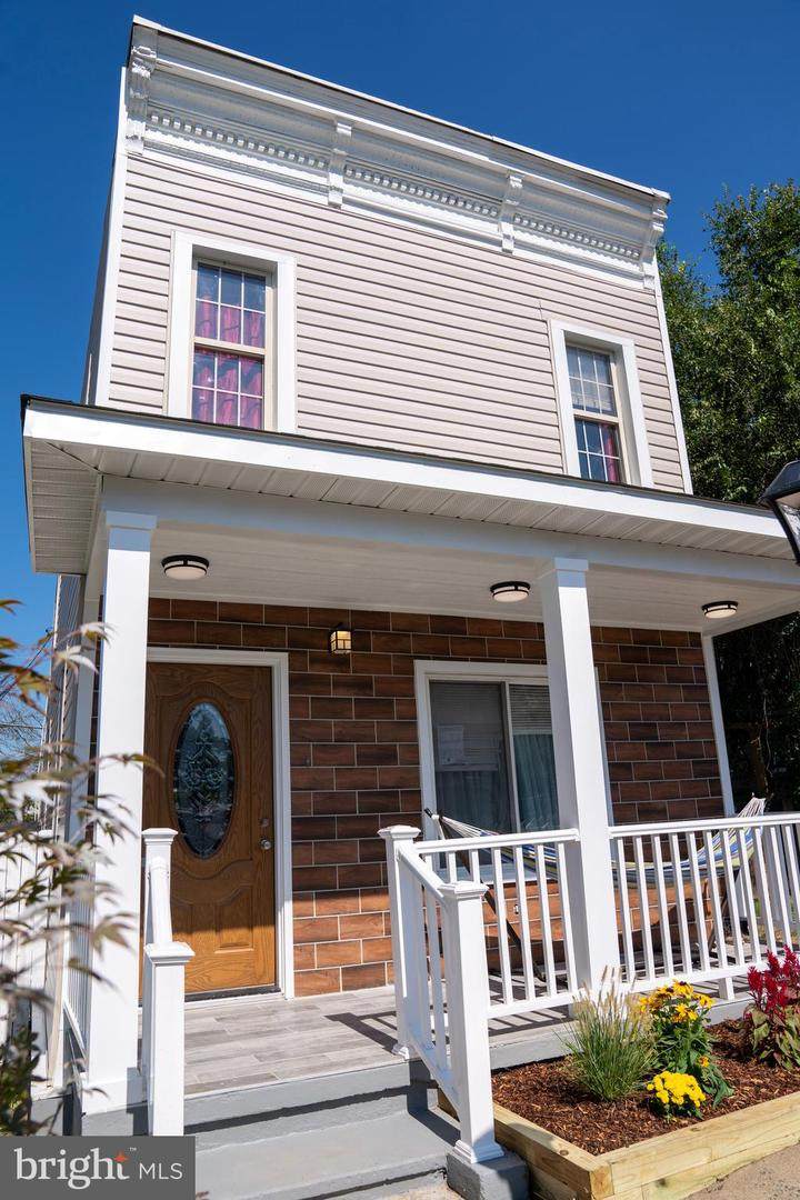 2516 Huron Street - Photo 1