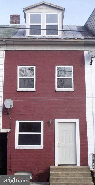 549 Queen Street - Photo 1
