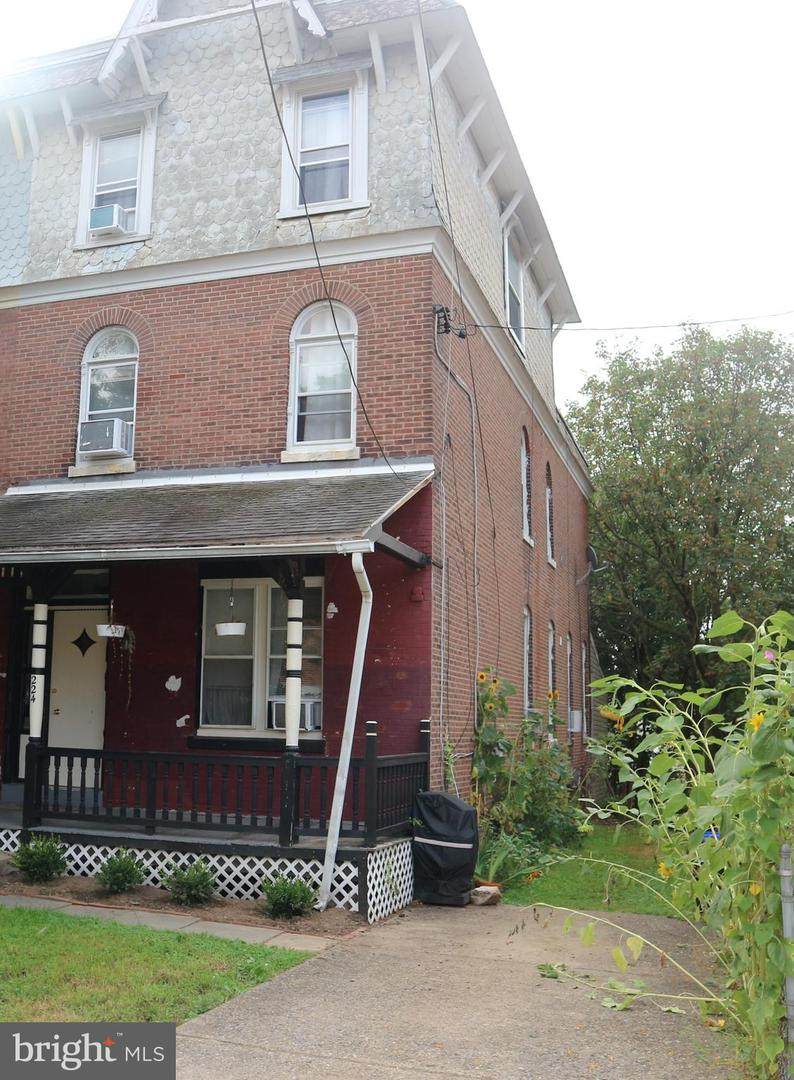 224 Sumac Street - Photo 1