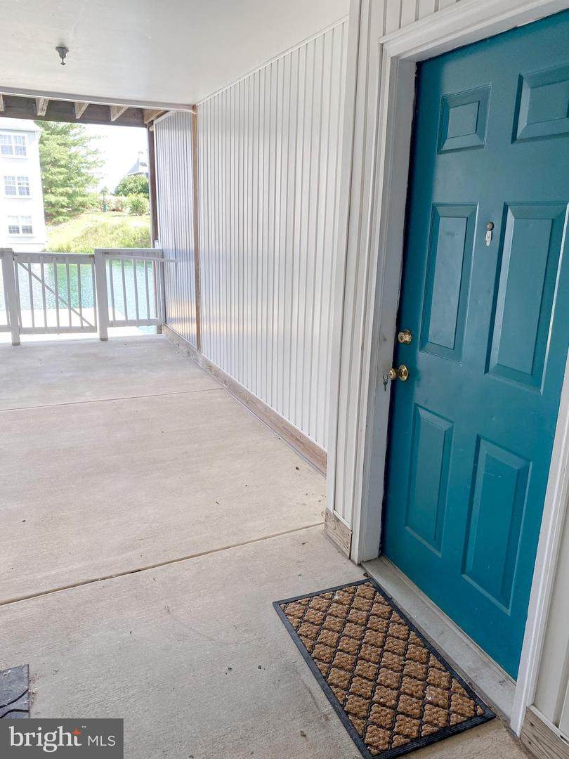 1401 Waters Edge Drive - Photo 1