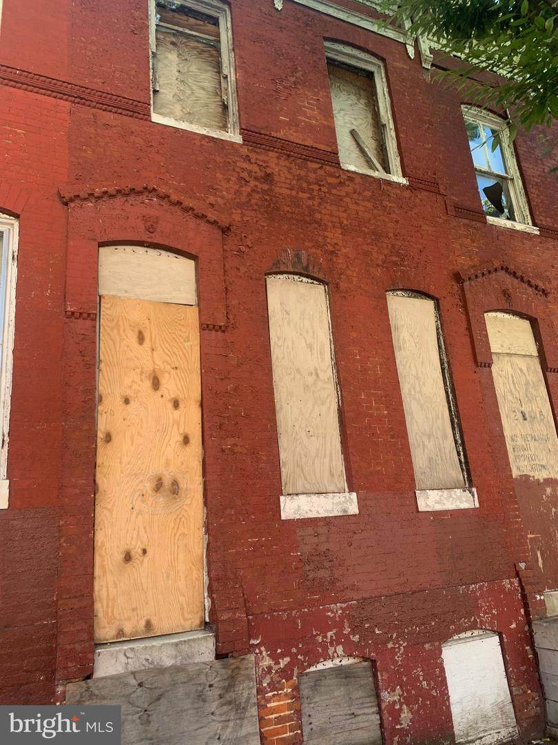 2143 Lexington Street - Photo 1