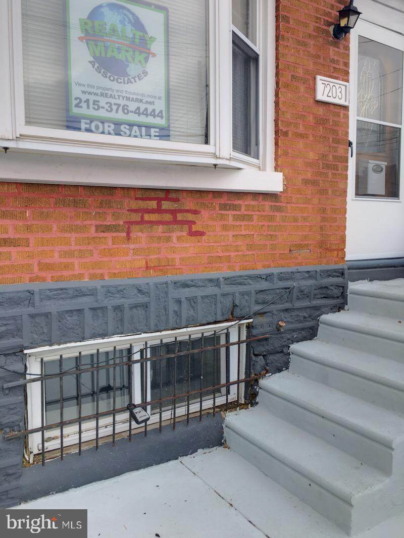 7203 20TH Street - Photo 1
