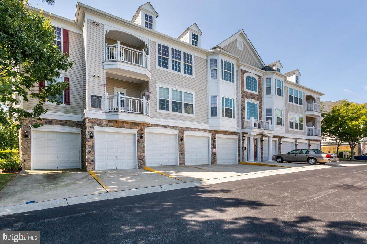 905 Noah Winfield Terrace - Photo 1