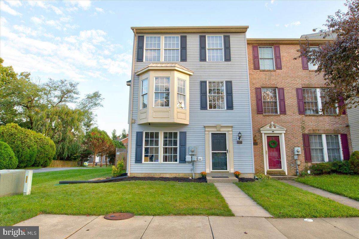223 Heritage Court - Photo 1