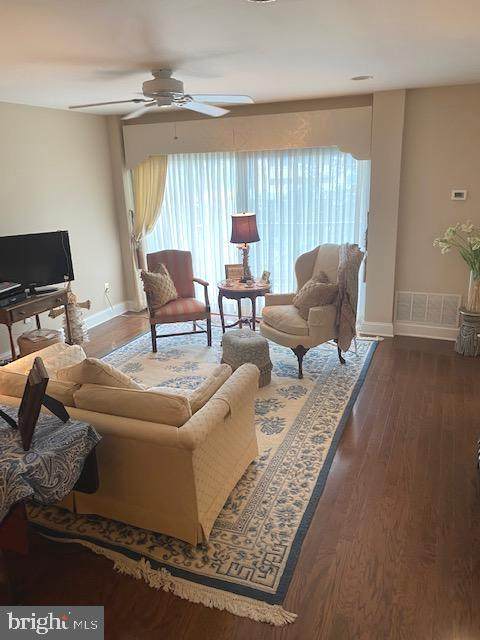 100 West Avenue - Photo 1