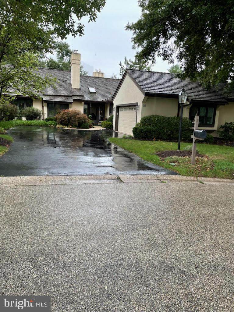 13 Bridle Lane - Photo 1