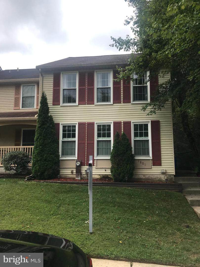 1801 Queen Anne Square - Photo 1