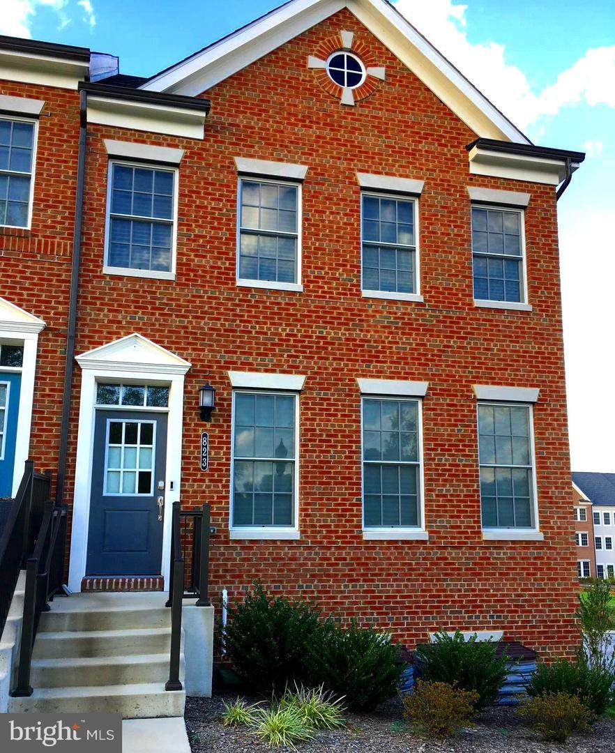 823 Herman Way - Photo 1