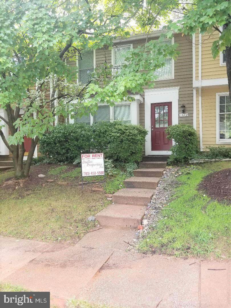 1546 Twisted Oak Drive - Photo 1