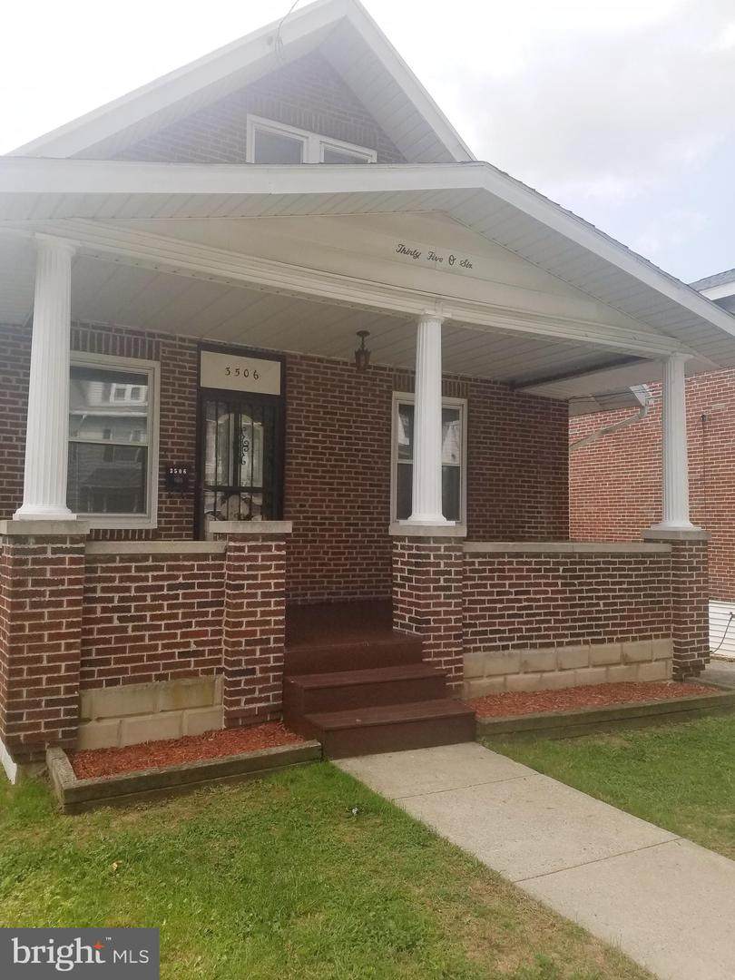 3506 Oak Street - Photo 1
