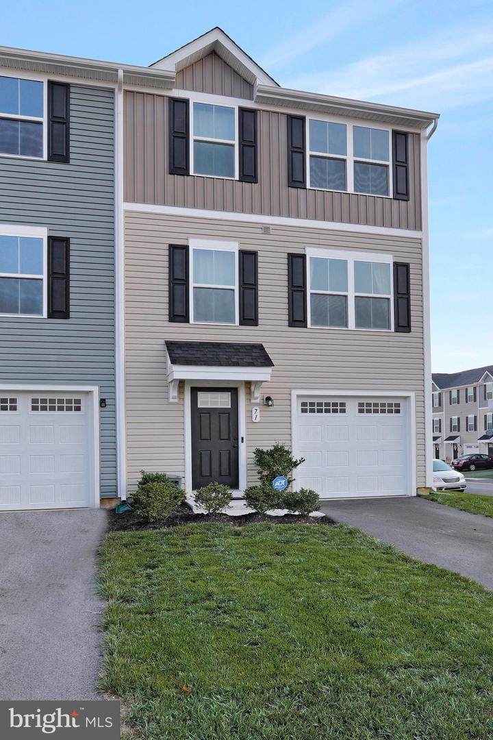 71 Snickers Court - Photo 1