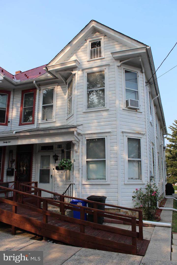 23 Montgomery Avenue - Photo 1
