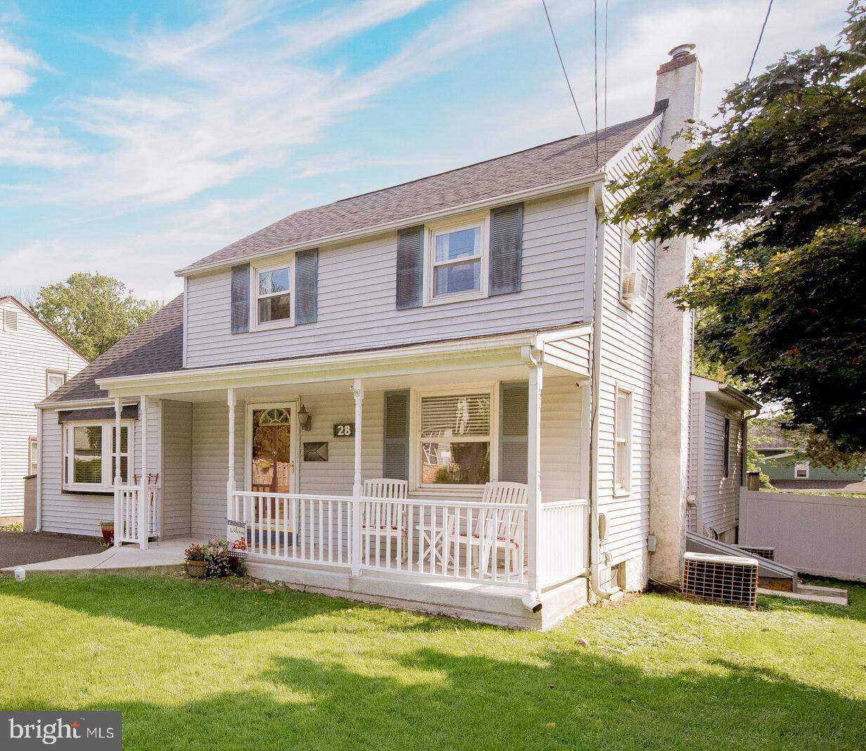 28 Monument Avenue - Photo 1