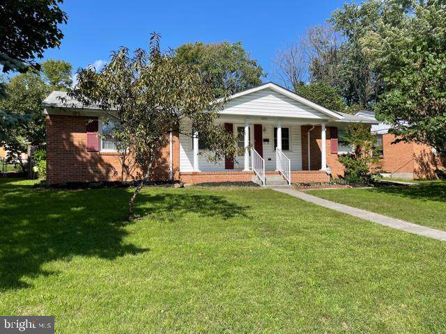 1004 Allen Drive - Photo 1