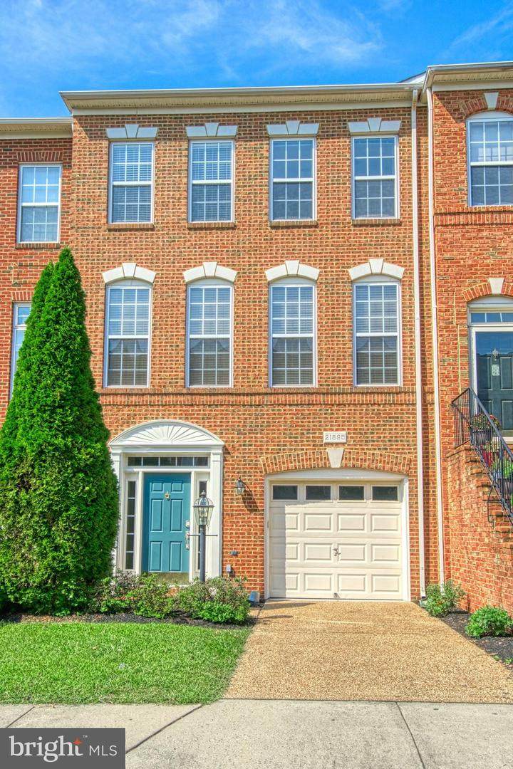 21895 Hawksbury Terrace - Photo 1