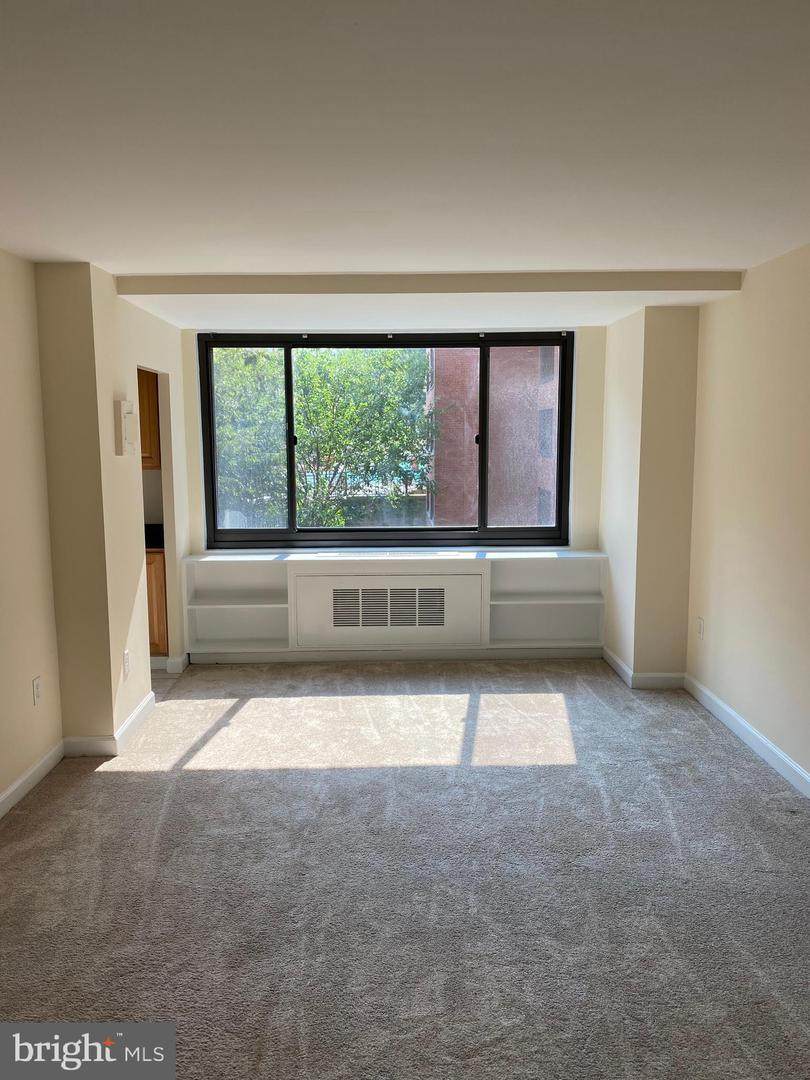 1021 Arlington Boulevard - Photo 1