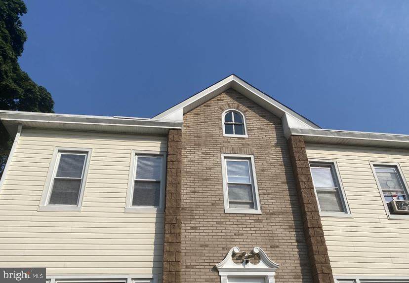 200-1/2 Mercer Street - Photo 1