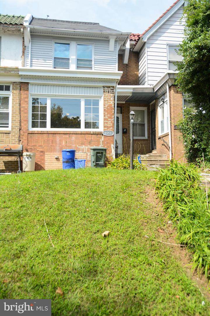 1951 69TH Avenue - Photo 1