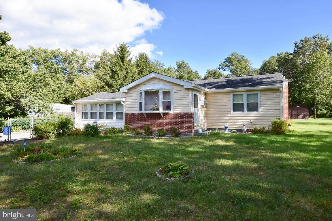 136 Colin Road - Photo 1