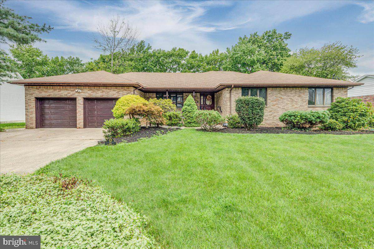 16 Cutter Avenue - Photo 1