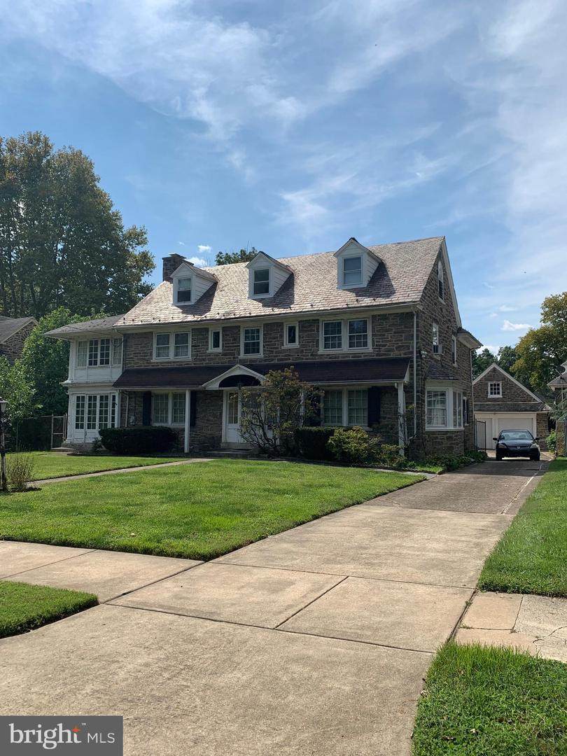 2290 Bryn Mawr Avenue - Photo 1