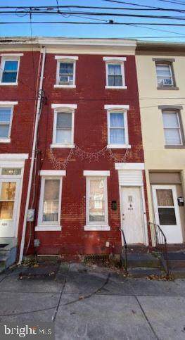 404 Moore Street - Photo 1