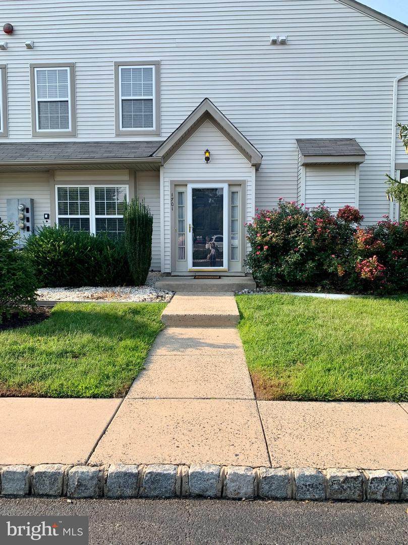 1701 Beacon Hill Drive - Photo 1