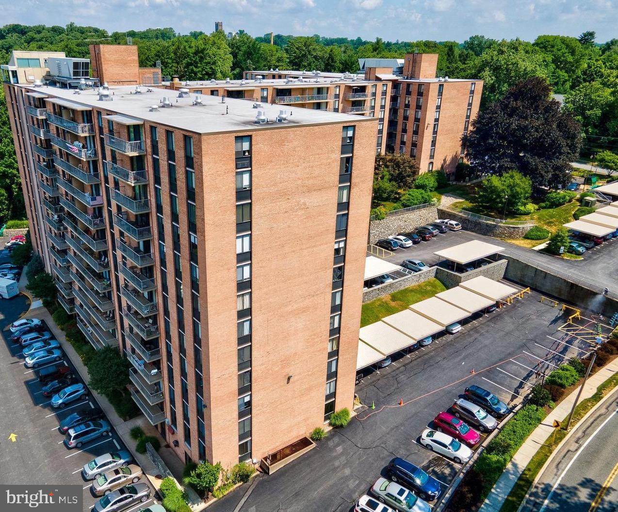801 Yale Avenue - Photo 1