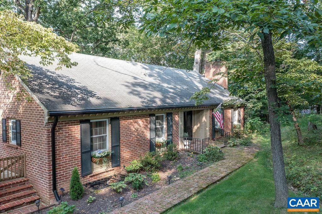 902 Blue Ridge Dr - Photo 1