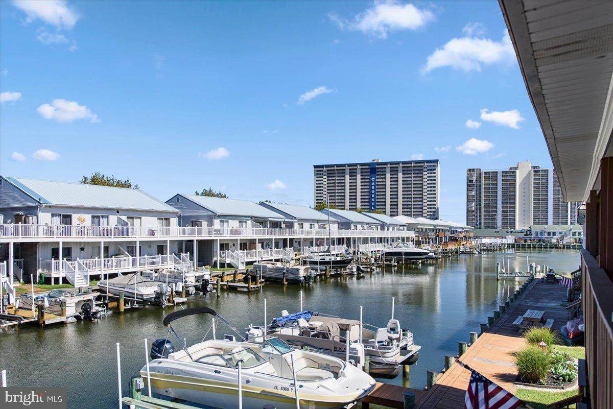 128 Captains Quarters Road - Photo 1