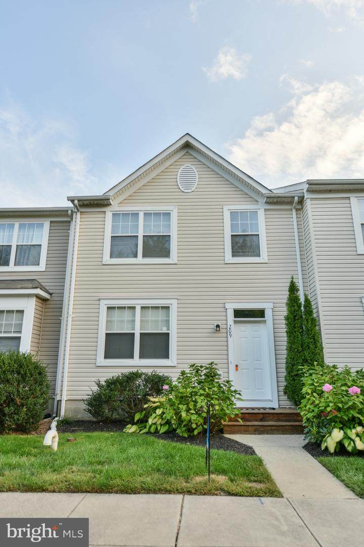 209 Creekside Commons Court - Photo 1