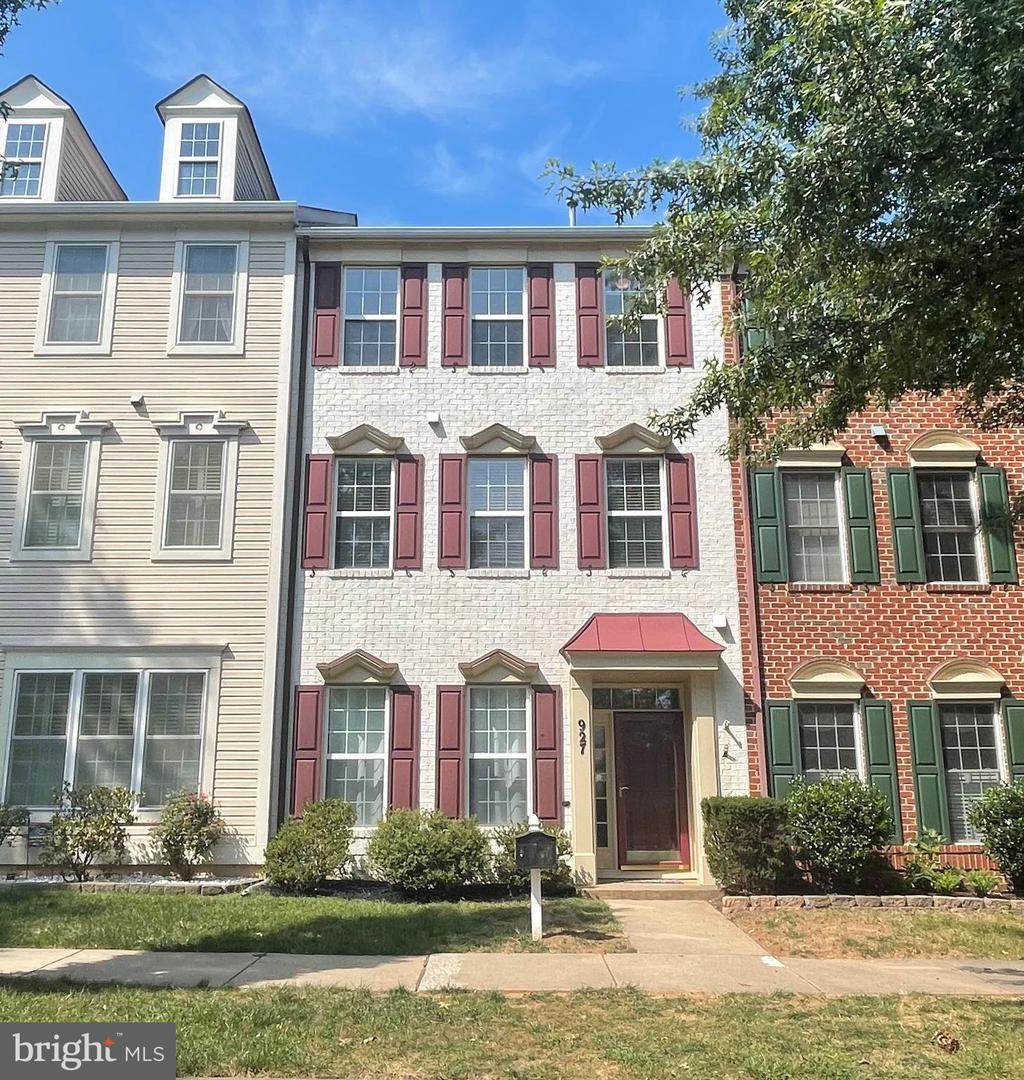 927 Main Street - Photo 1