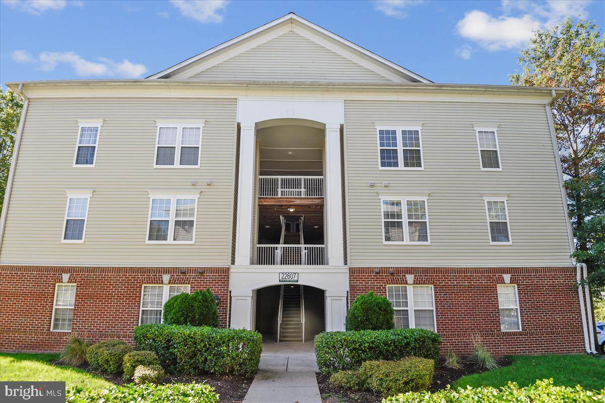 22607 Blue Elder Terrace - Photo 1