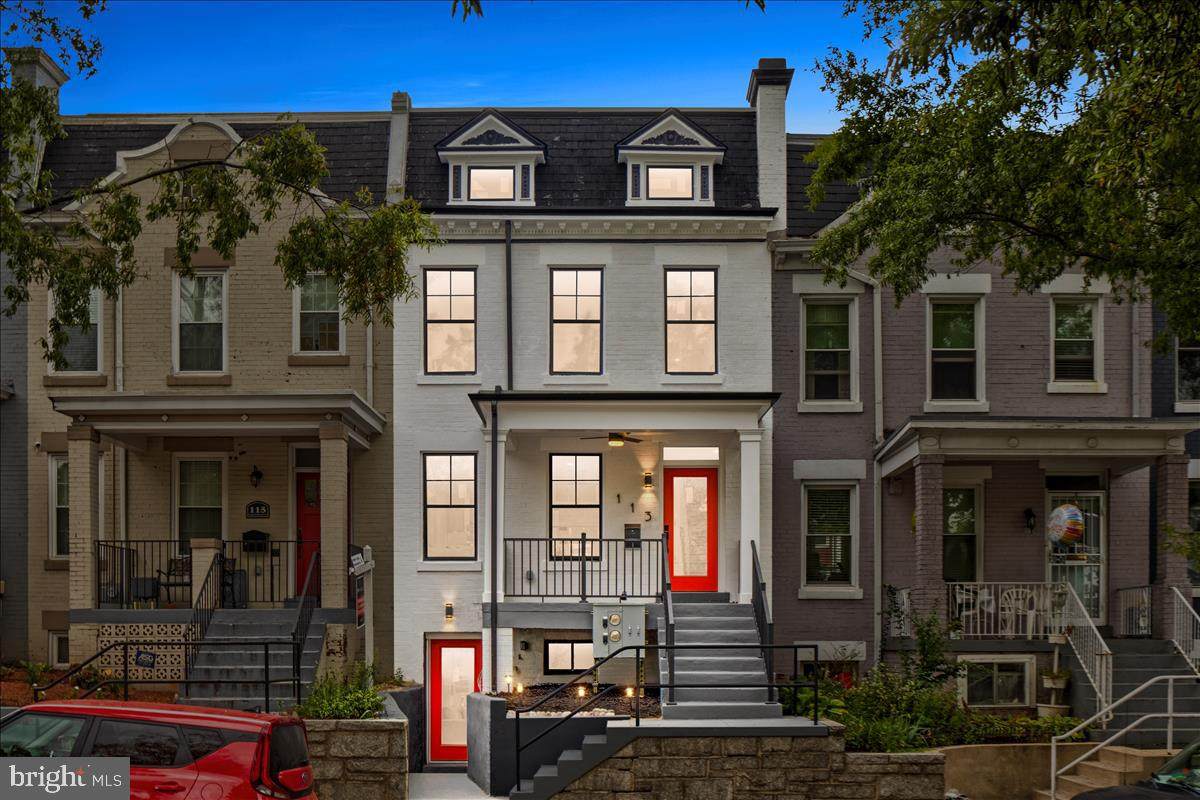 113 Rhode Island Avenue - Photo 1