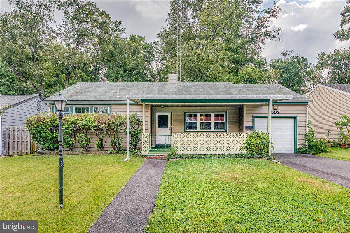 507 Sutherland Road - Photo 1