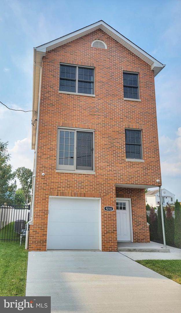 9218-24 Delaware Avenue - Photo 1