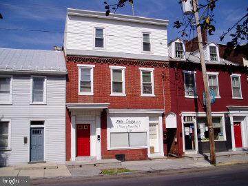 379 9TH Street - Photo 1