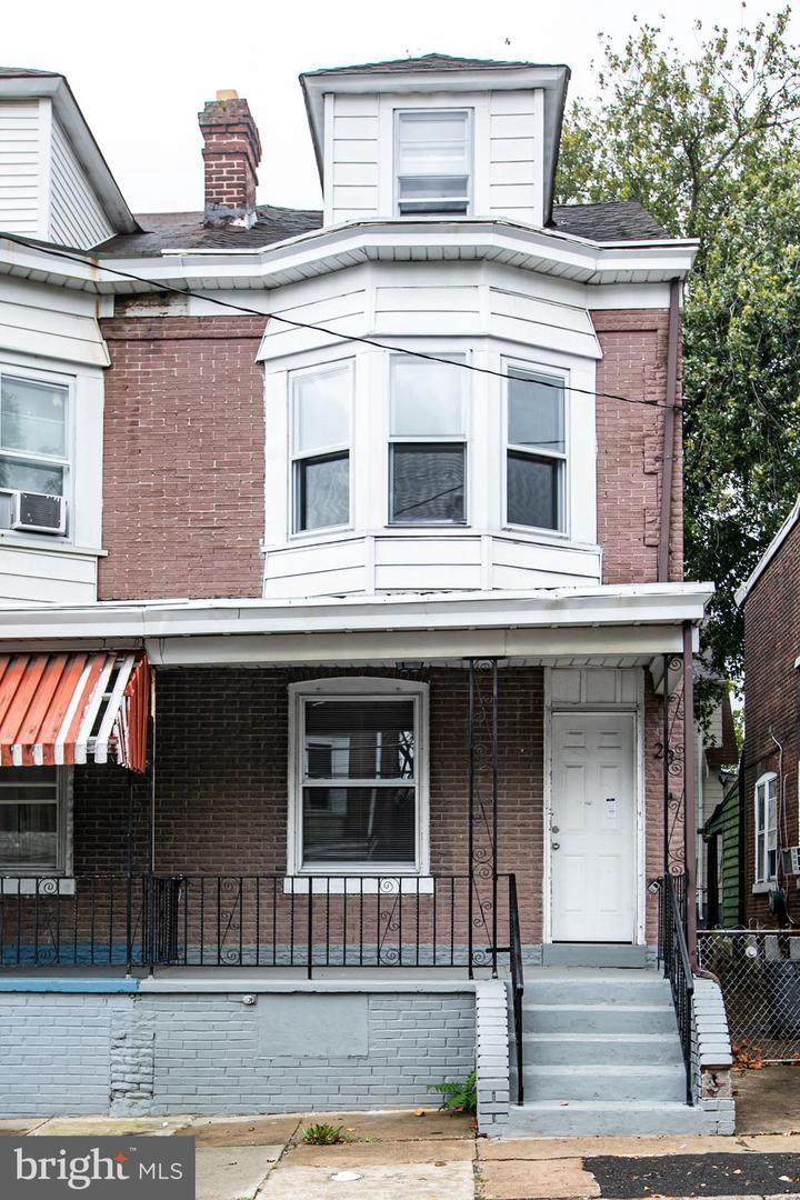 23 Ingham Avenue - Photo 1