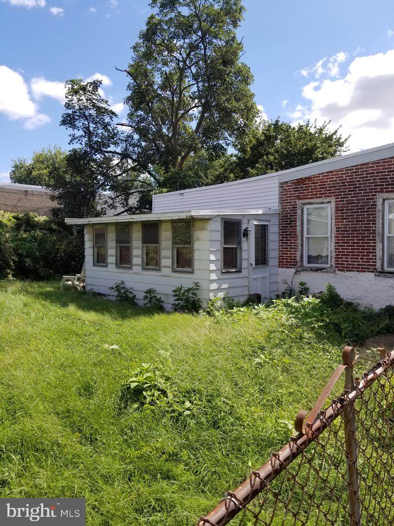 4705-7 Howell Street - Photo 1