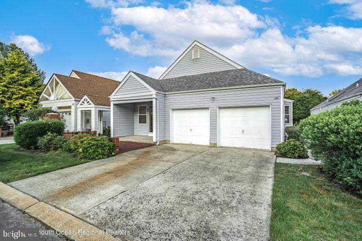 125 Longwood Drive - Photo 1
