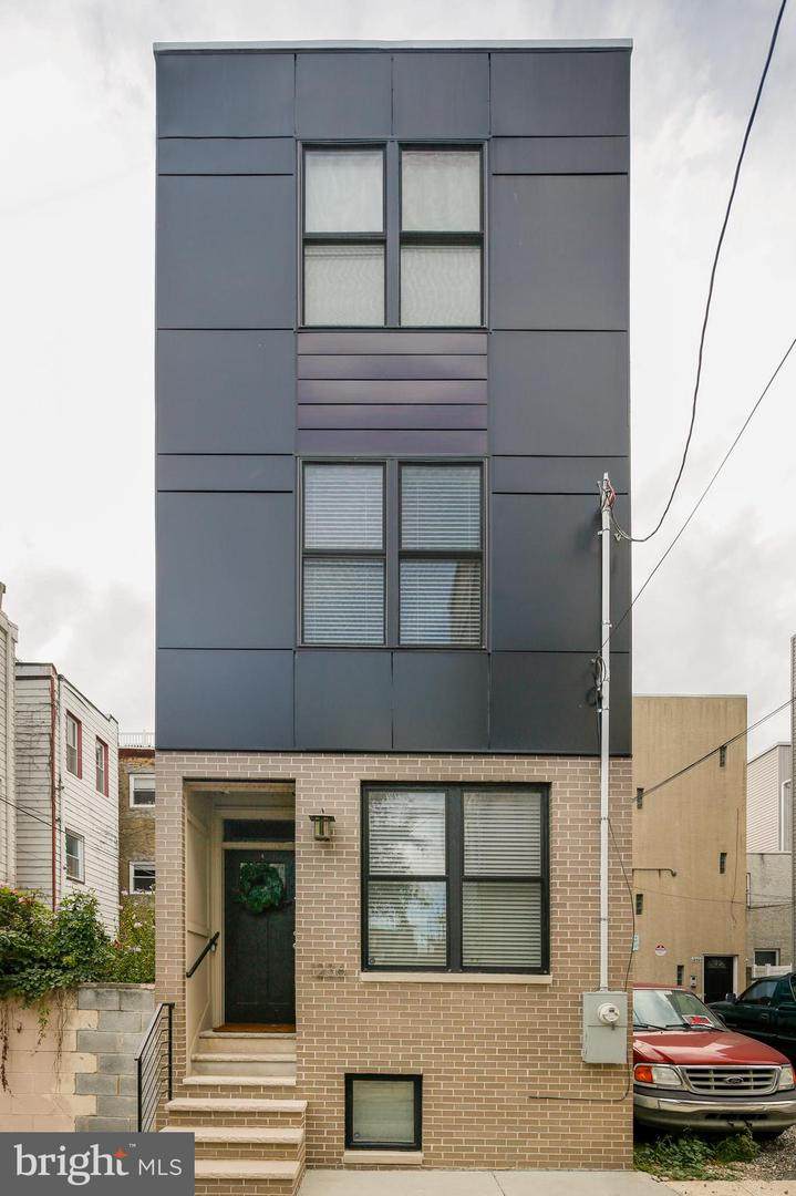 1236 Hancock Street - Photo 1