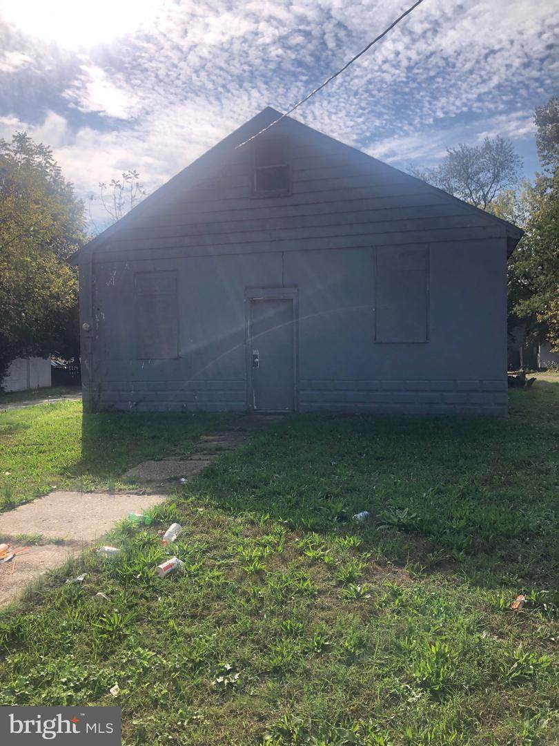 180 Myrtle - Photo 1