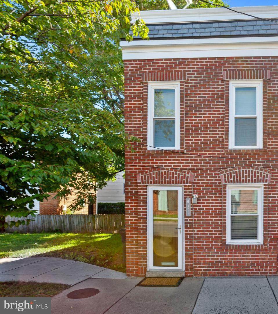 623 Henry Street - Photo 1