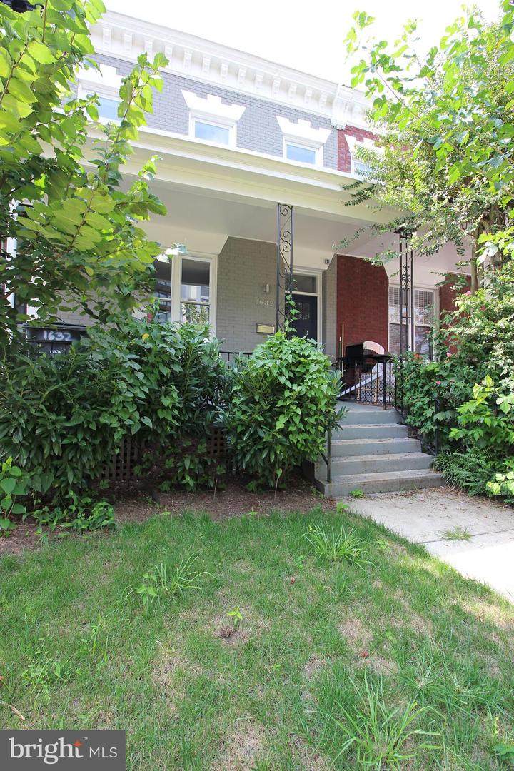 1632 Eckington Place - Photo 1