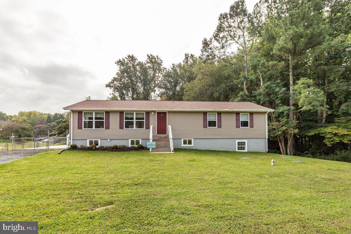 4425 Solomons Island Road - Photo 1
